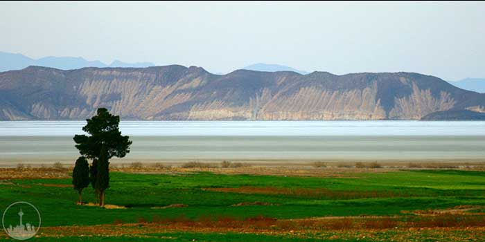 بحيرة تشک و  بختغان,السياحة الإيرانية,الإيرانية